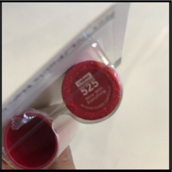 Jessica Jung Revlon Super Lustrous Creme Lipstick “Wine with Everything” - Picture 10 of 11